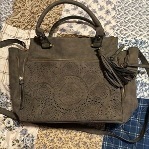 Off brand army green shoulder bag with long strap